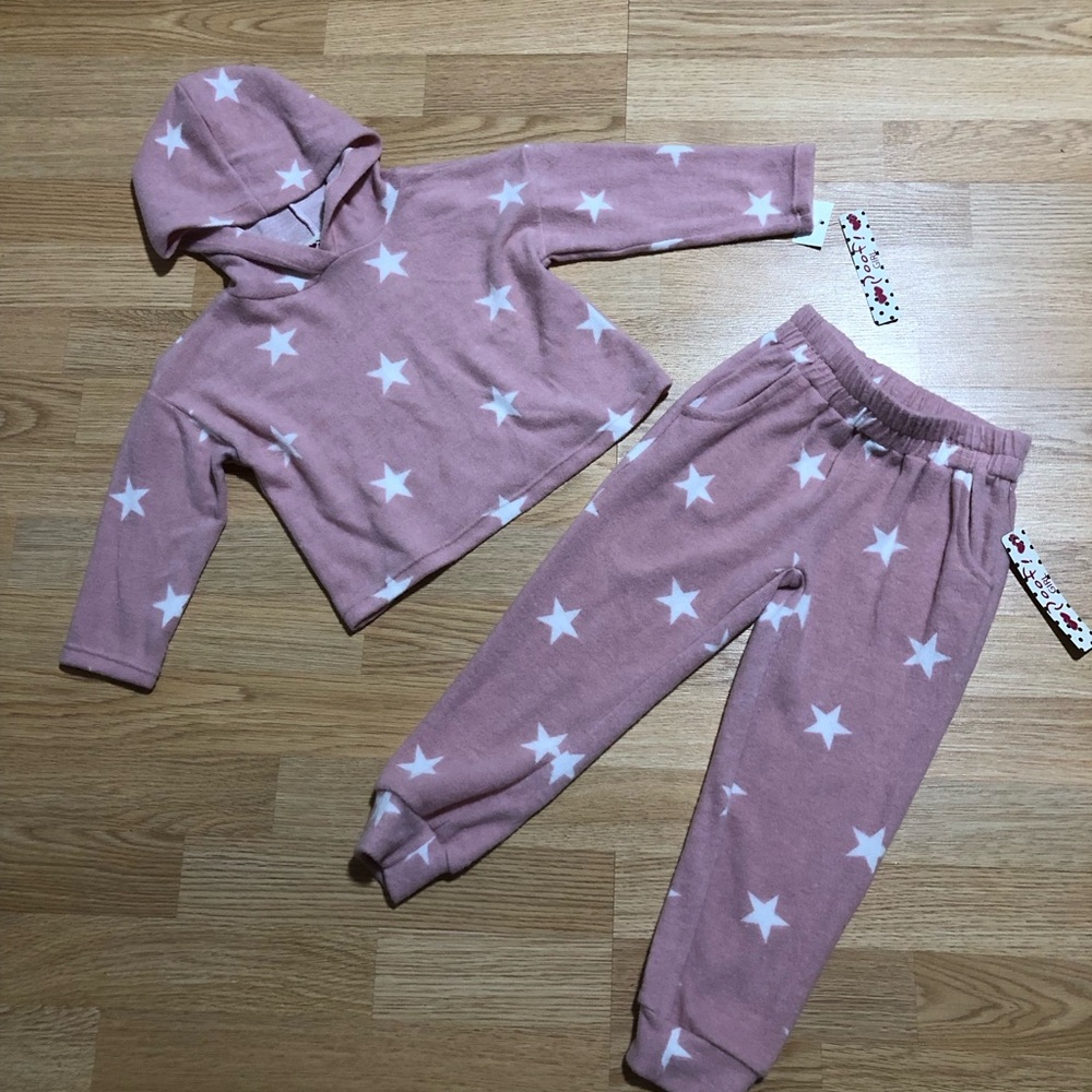 New “Poof Girl” super soft 2pc set size 4 with tag